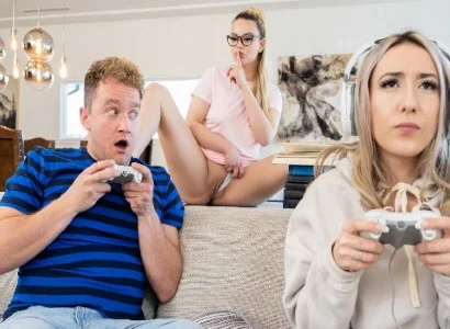 cô em bị bạn thân cuỗm mất người yêu vì đắm chìm trong game