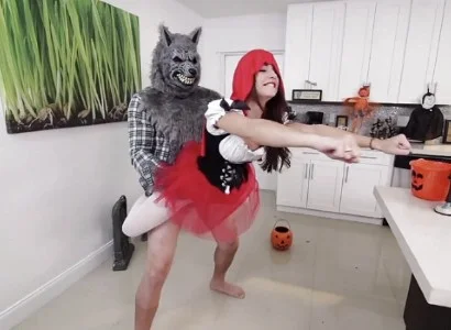 Cô gái trẻ địt nhau tới sáng